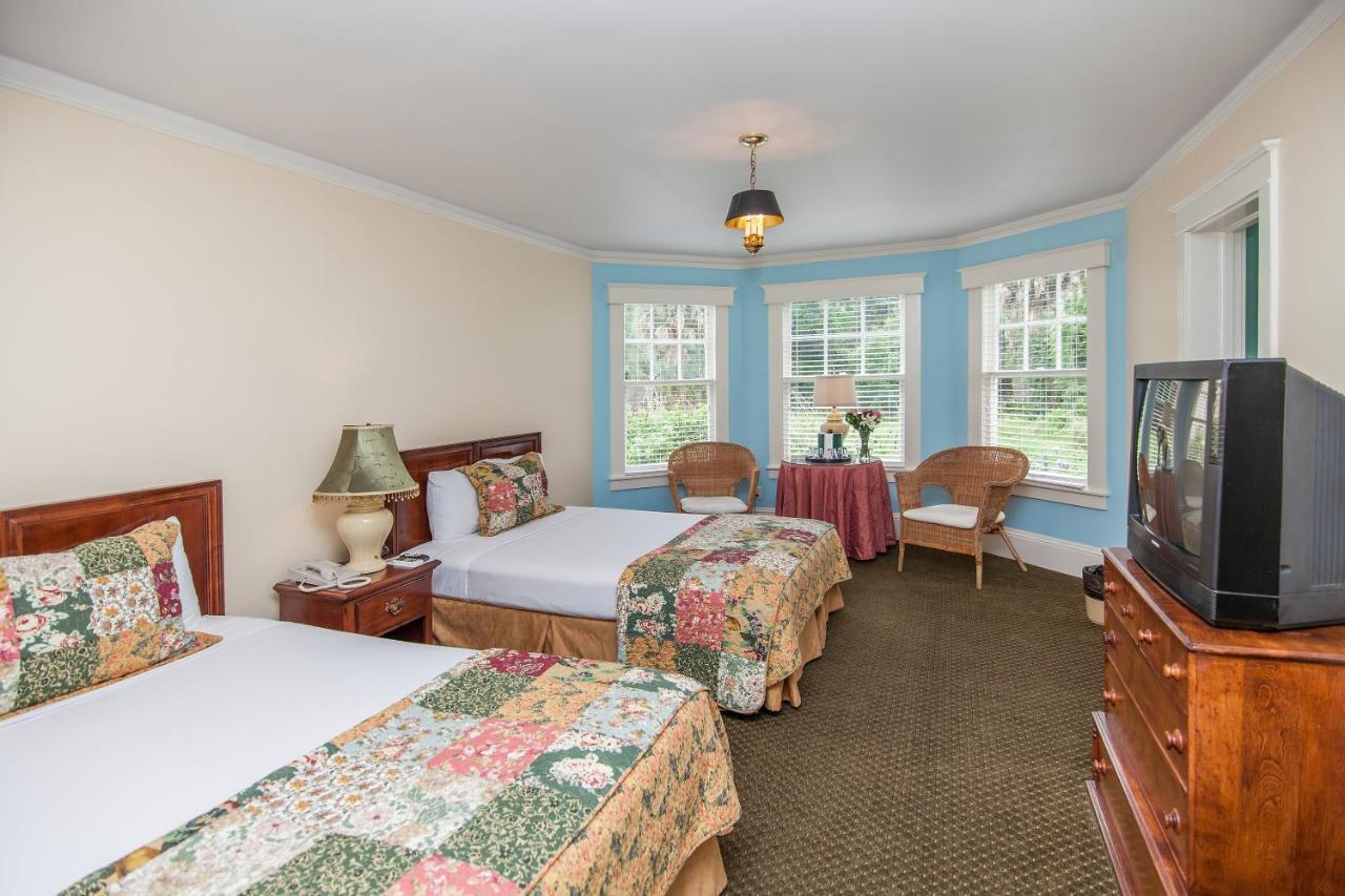 Lakeside Inn on Lake Dora — photo 4