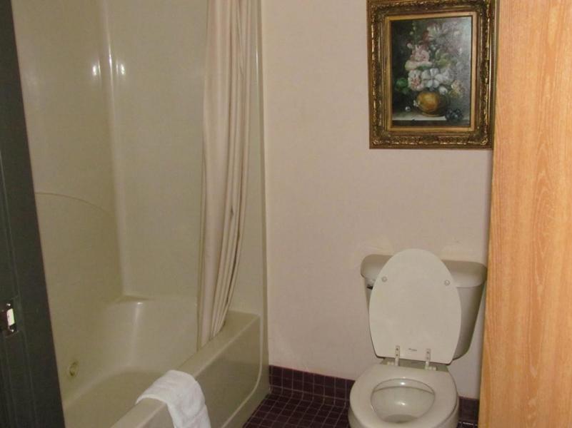 Western Inn — photo 8
