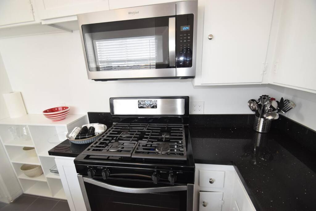 Hollywood Business Apartments — photo 23