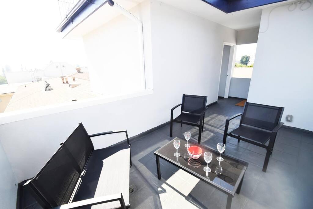 Hollywood Business Apartments — photo 12