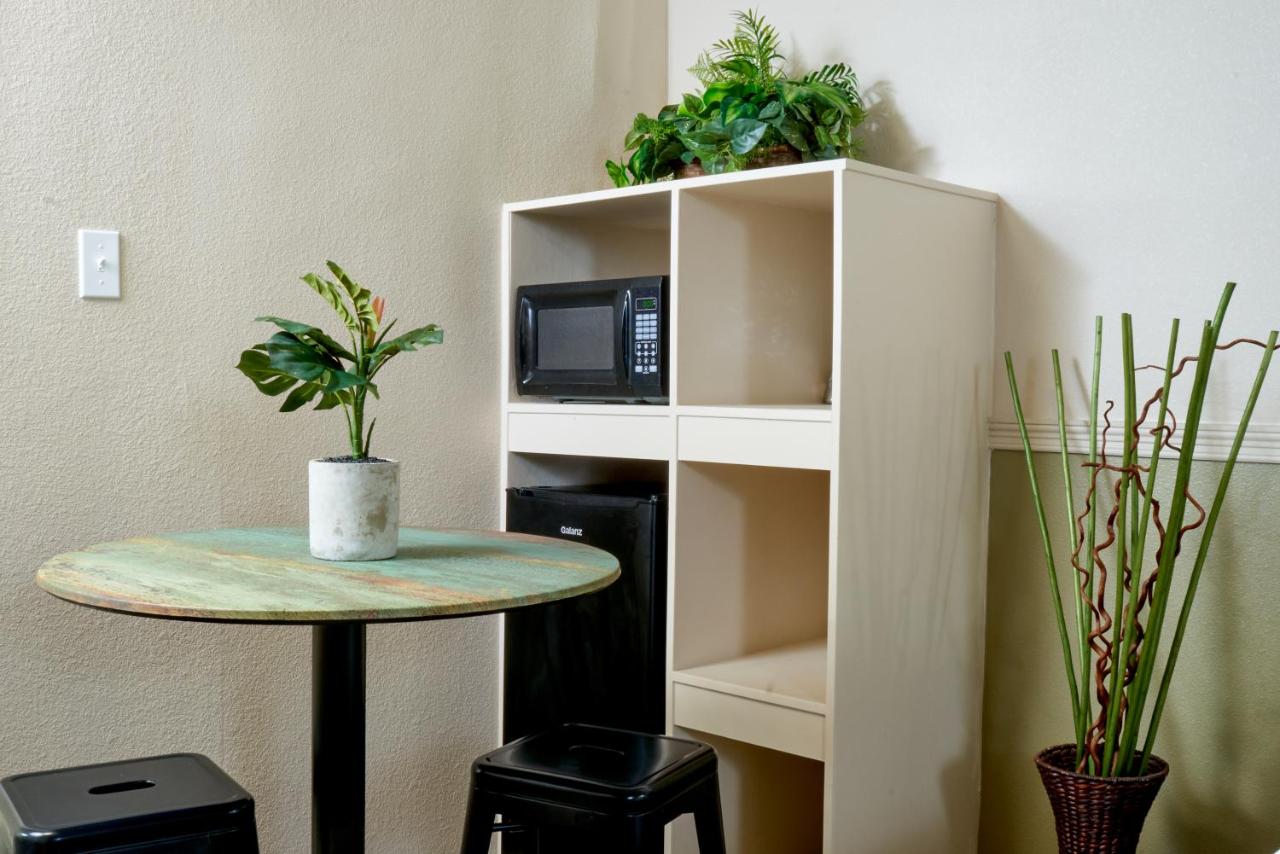 Family Garden Inn & Suites — photo 16