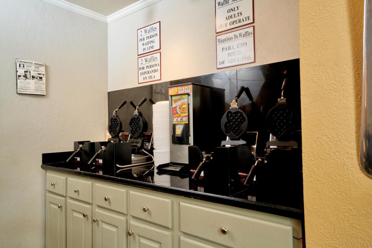 Family Garden Inn & Suites — photo 6