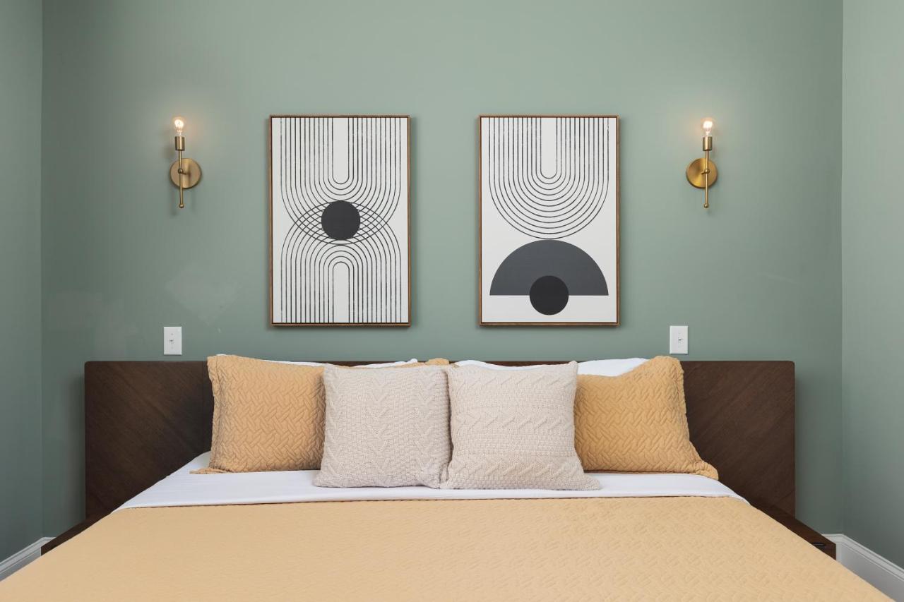 Luxury Design Condo, Close to Downtown Broadway & Coffee - 2