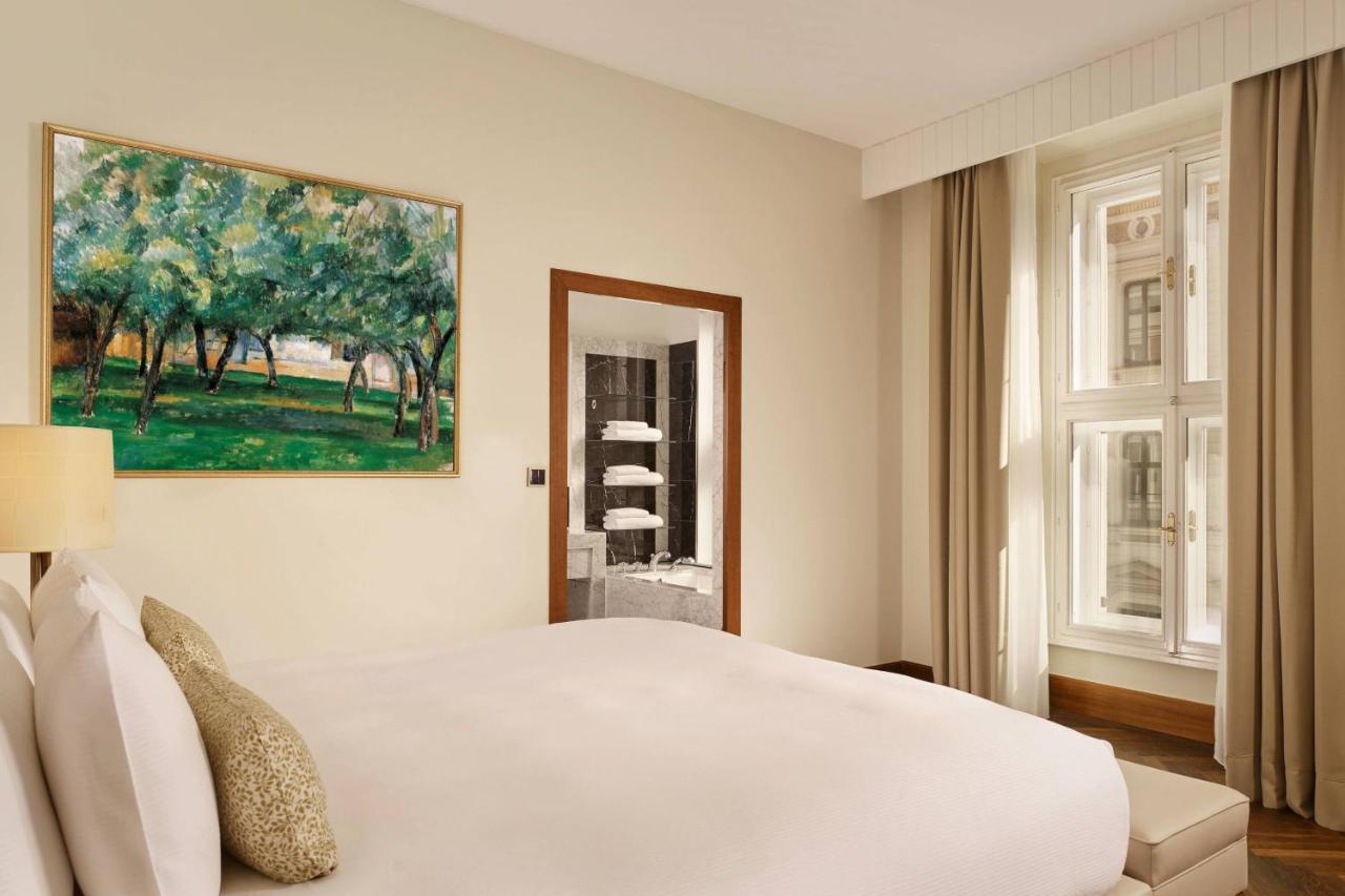 The Ritz-Carlton, Vienna photo
