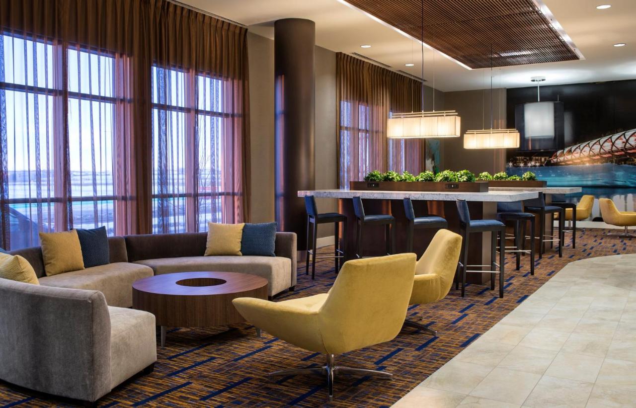 Courtyard by Marriott Calgary South photo