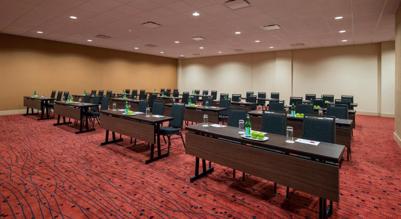 Residence Inn by Marriott Calgary South photo