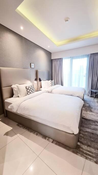 Luxury Paramount Hotel Apt B666 - 2