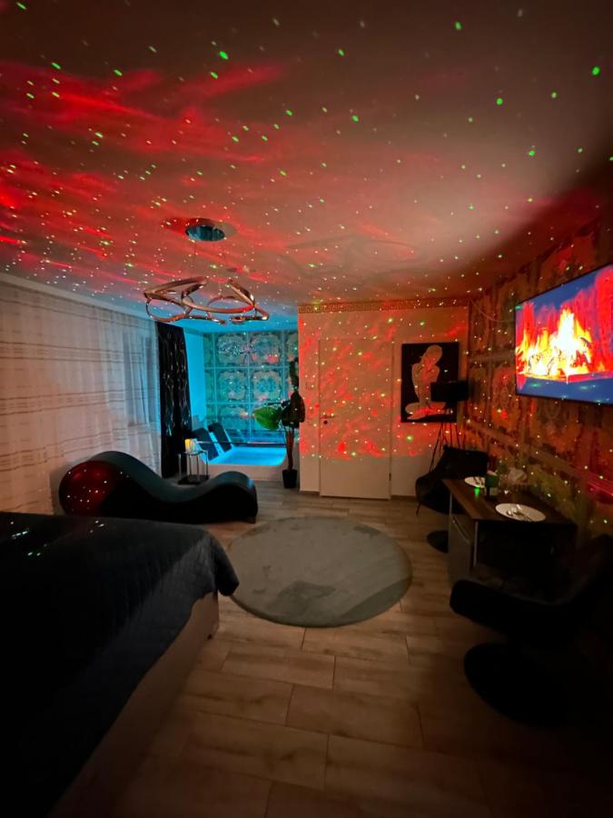 luxury Love Room Spa Whirlpool Jacuzzi