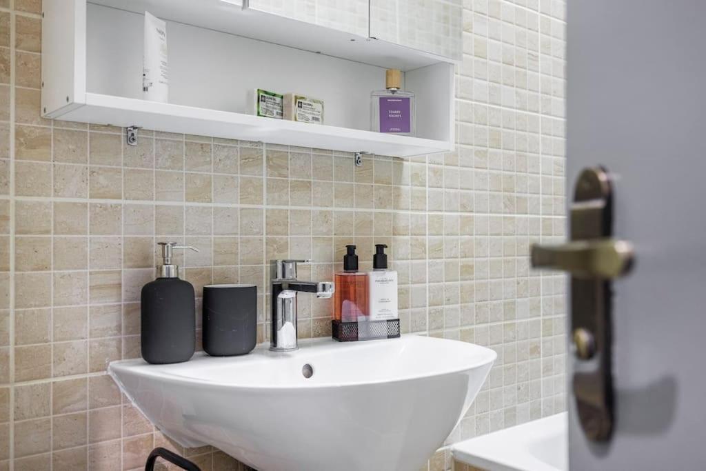 Kings Cross Serviced Apartment - Prefect for Families Visiting London - 3