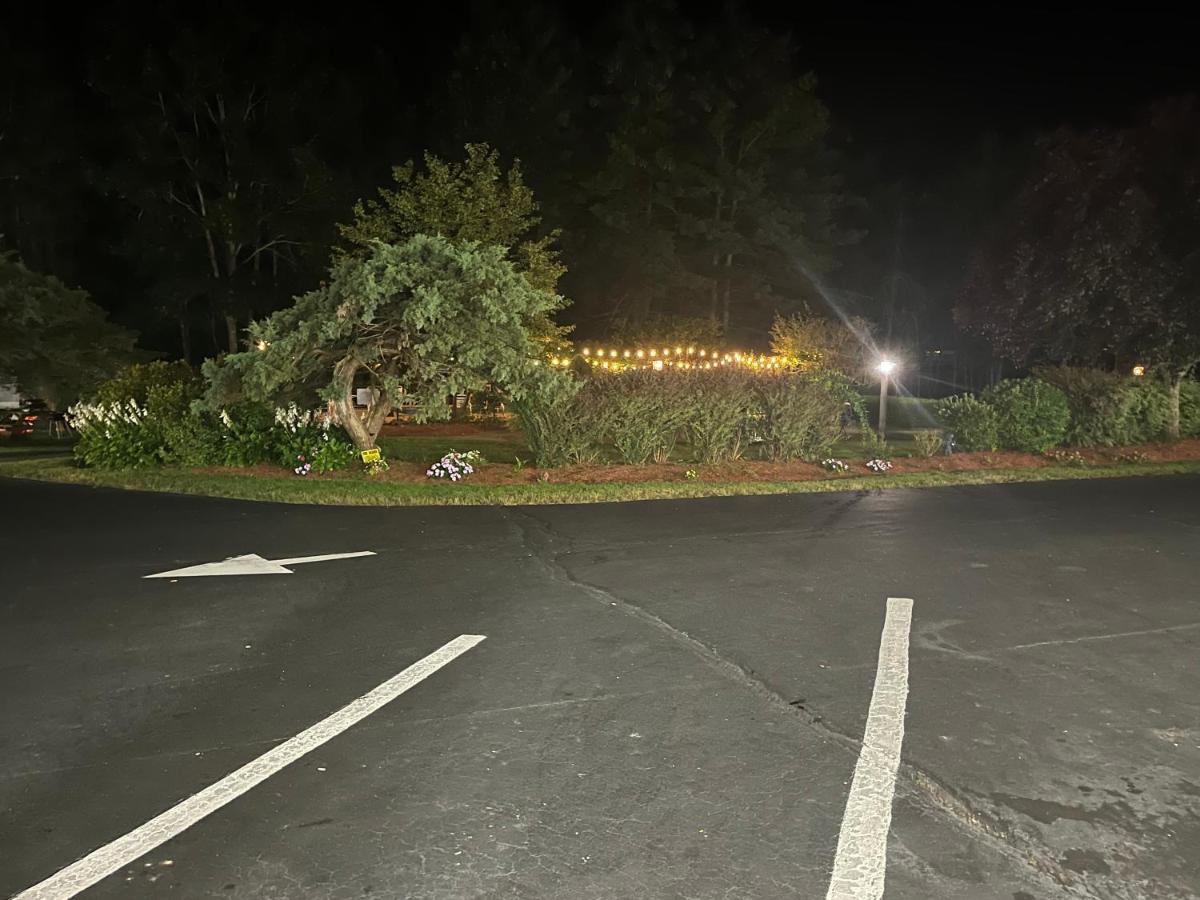 Greenwood Inn — photo 17