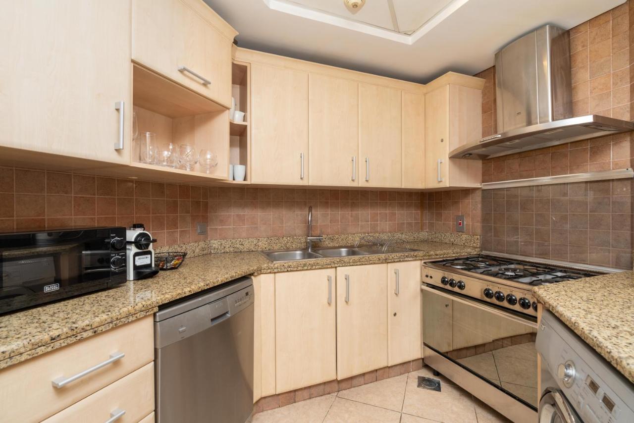 Welcoming 1 Bedroom Palm Jumeirah with sea View - 3