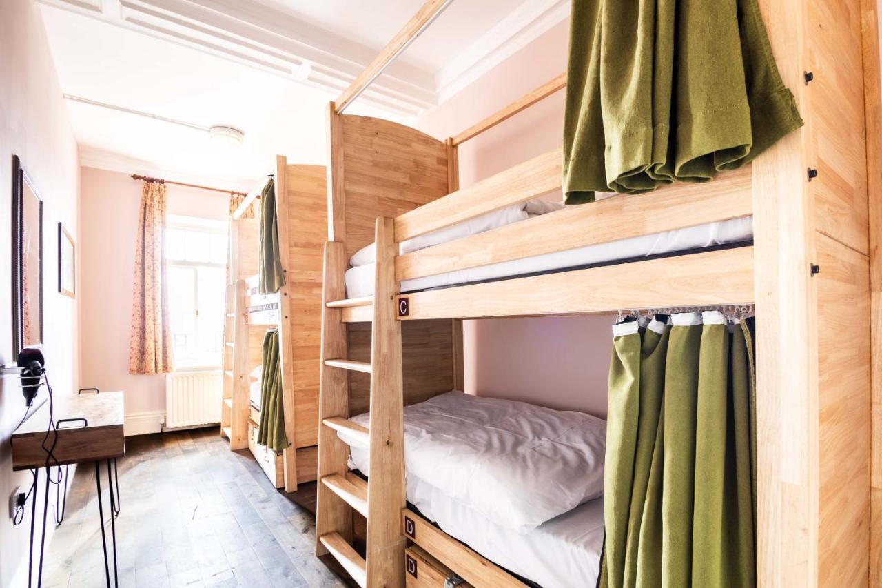 Bed in 4 Bed Premier Female Dormitory Room with Private Bathroom