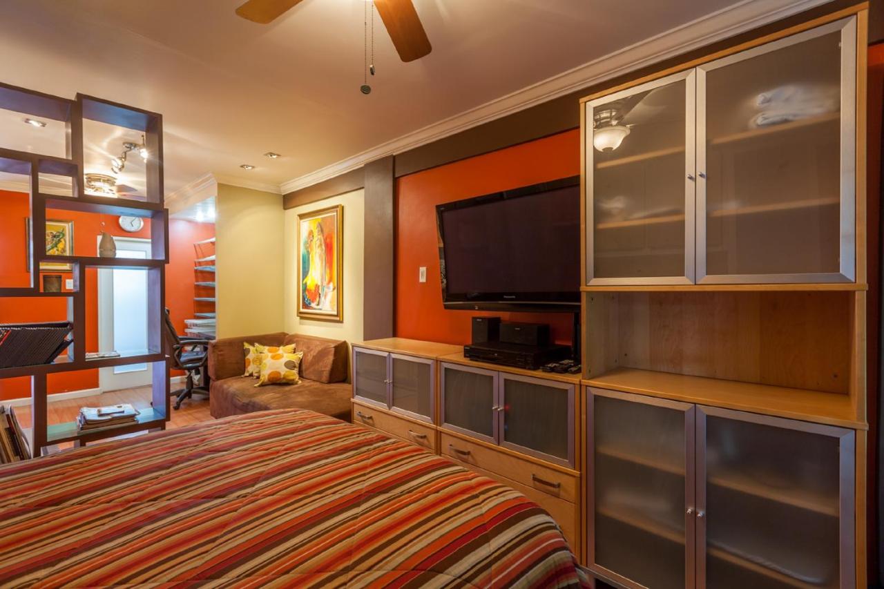 Choose To Be Happy at Seymour #9 and #16 - Studio Apartments w Pool - 4