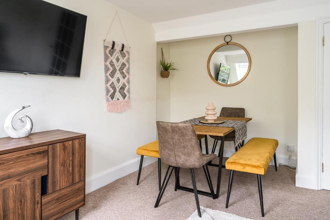 Beautiful Character 3 Bed City Centre Apartment - 3