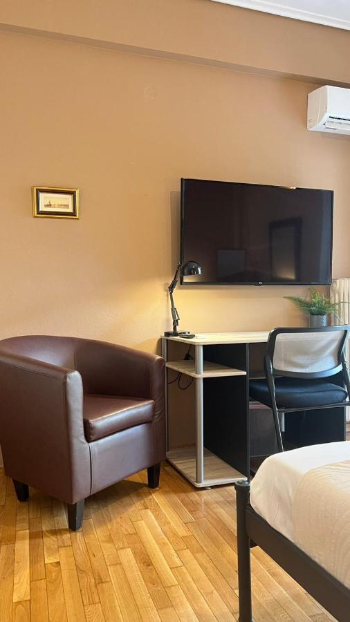 Koukaki Cozy Studio Retreat 1' from metro - 4