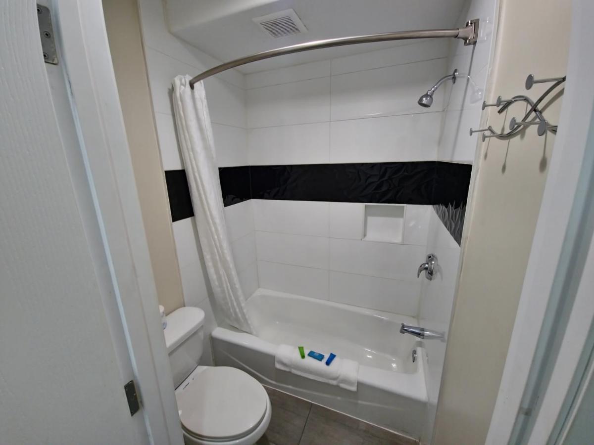 Los Viajeros Inn — photo 16