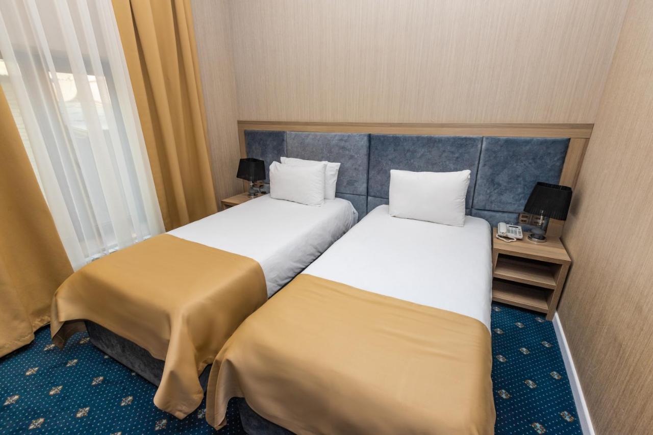 Grand Midway Hotel photo