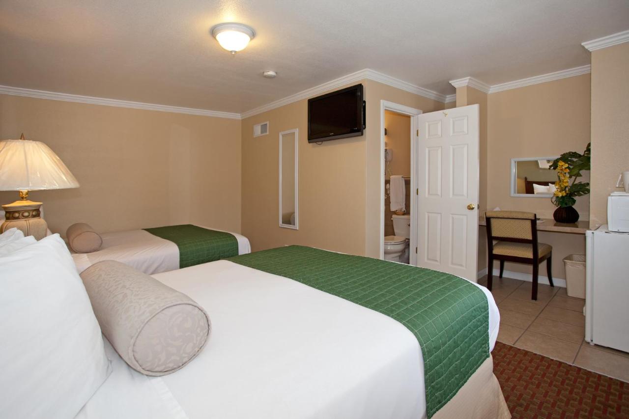 Traveler's Inn Williams, CA Modern Renovated Hotel — photo 20