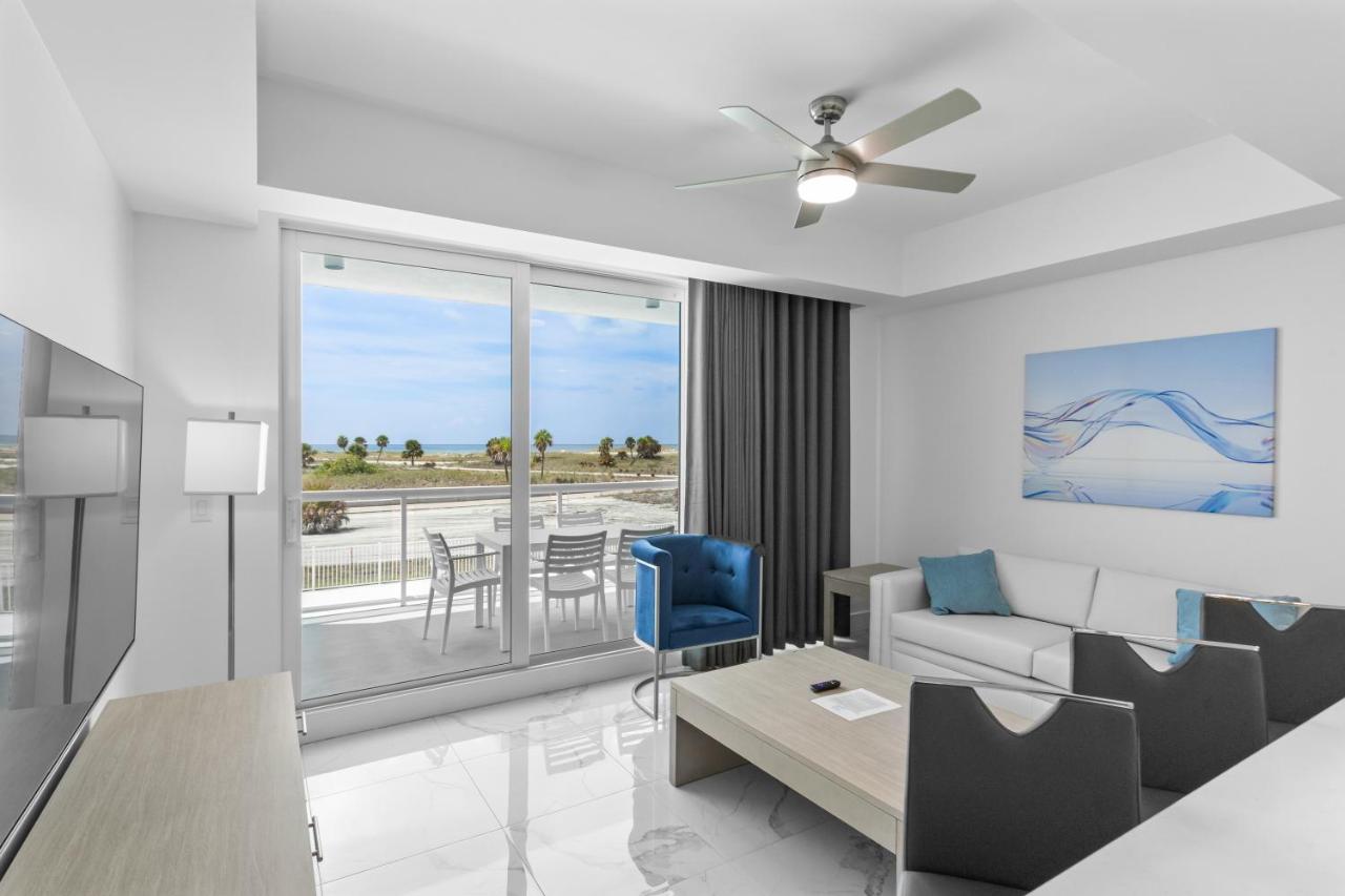 Ocean Club Treasure Island Hotel — photo 2