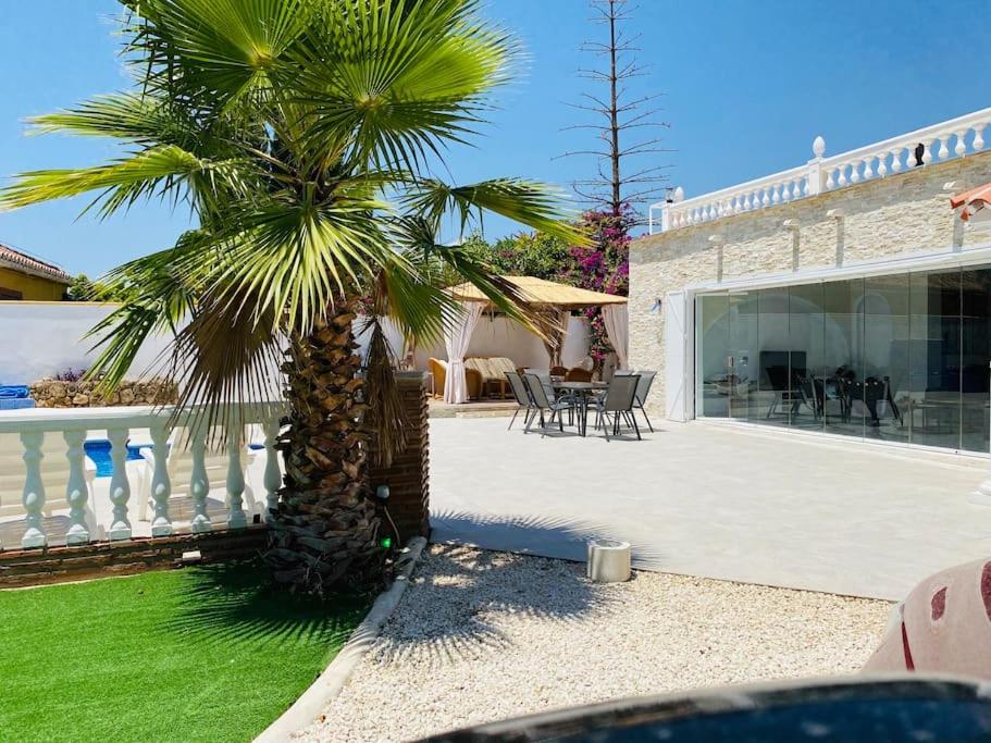 Sunny Villa Mijas with large pool free parking - 2