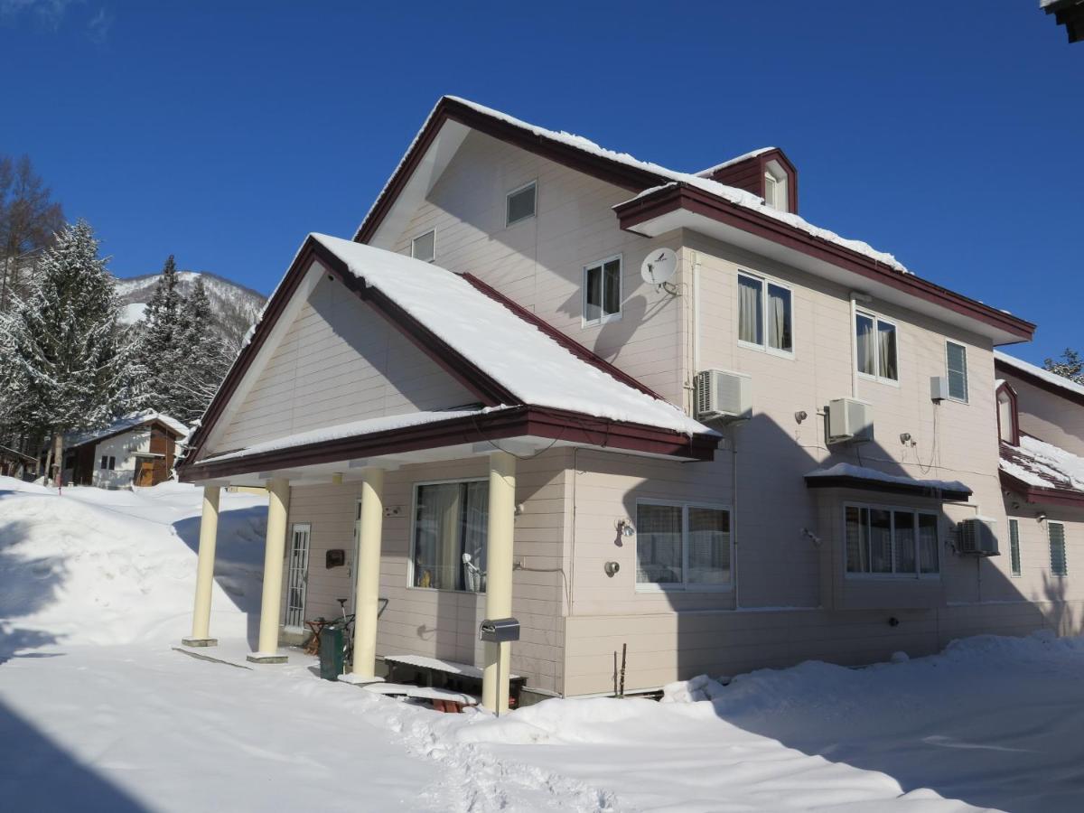 プチホテル アッサム 白馬村 Booking Com