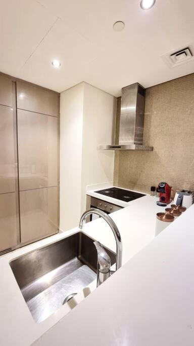 Luxury Paramount Hotel Apt A662 - 3