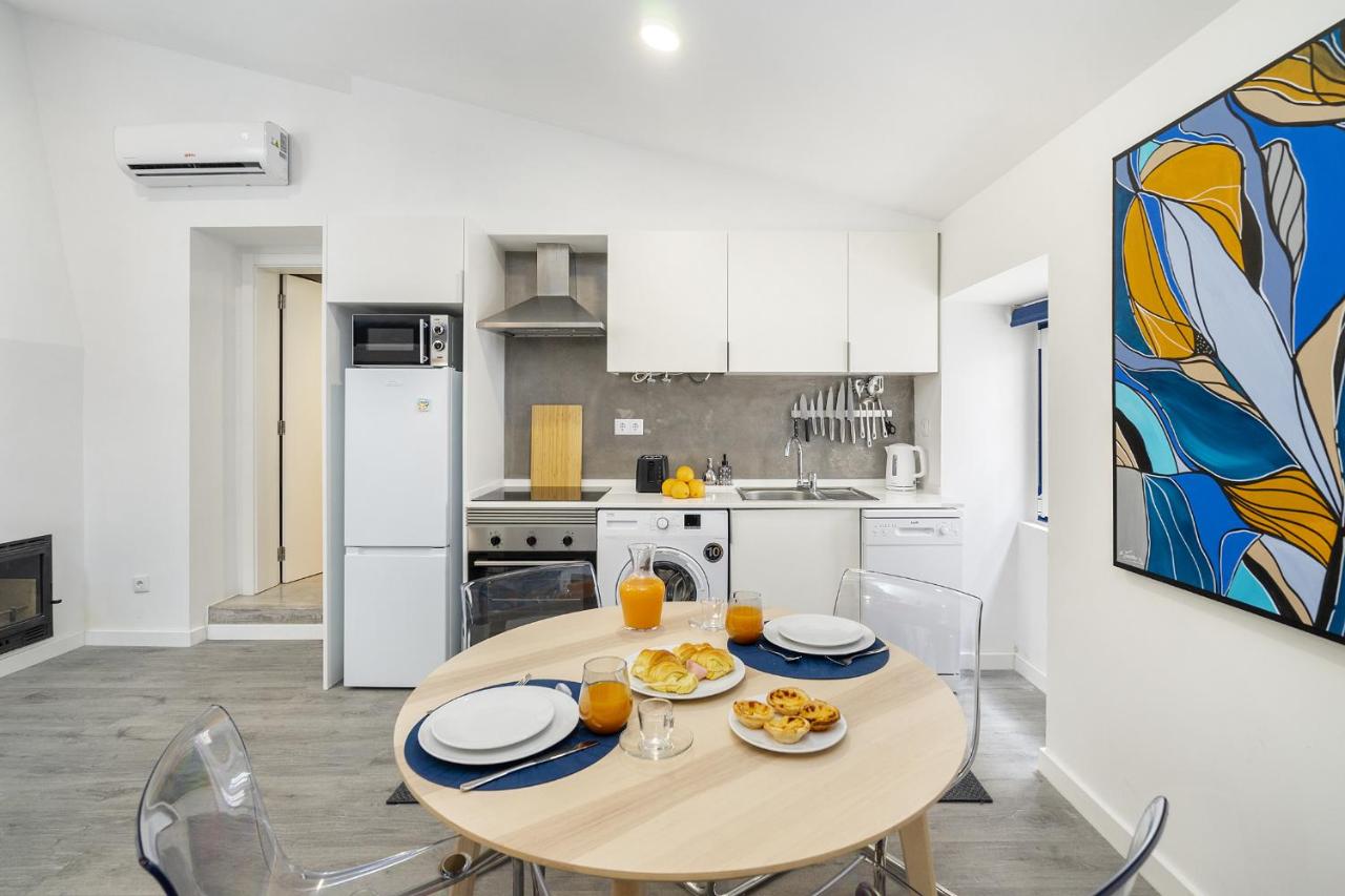 WHome Urban Escape: 1-BR w/mezzanine near Campo Ourique - 5