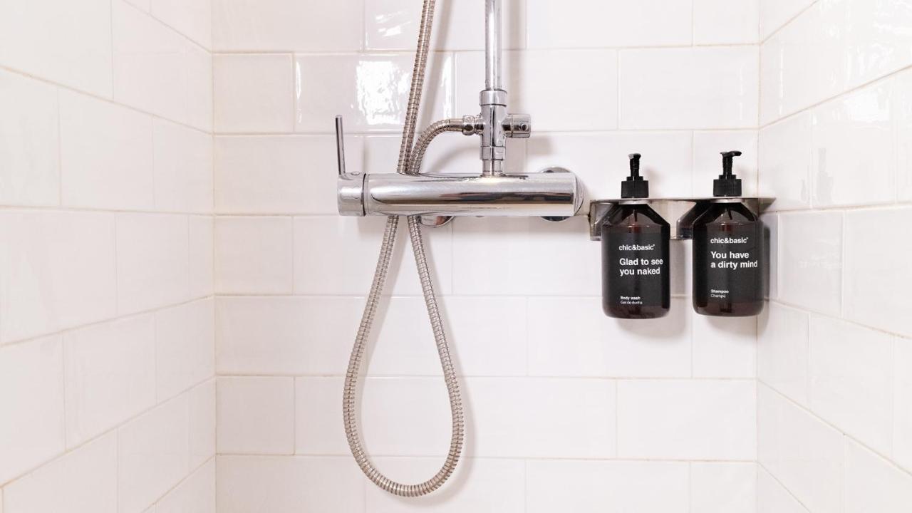 Chic & Basic Tallers Hostal - 3