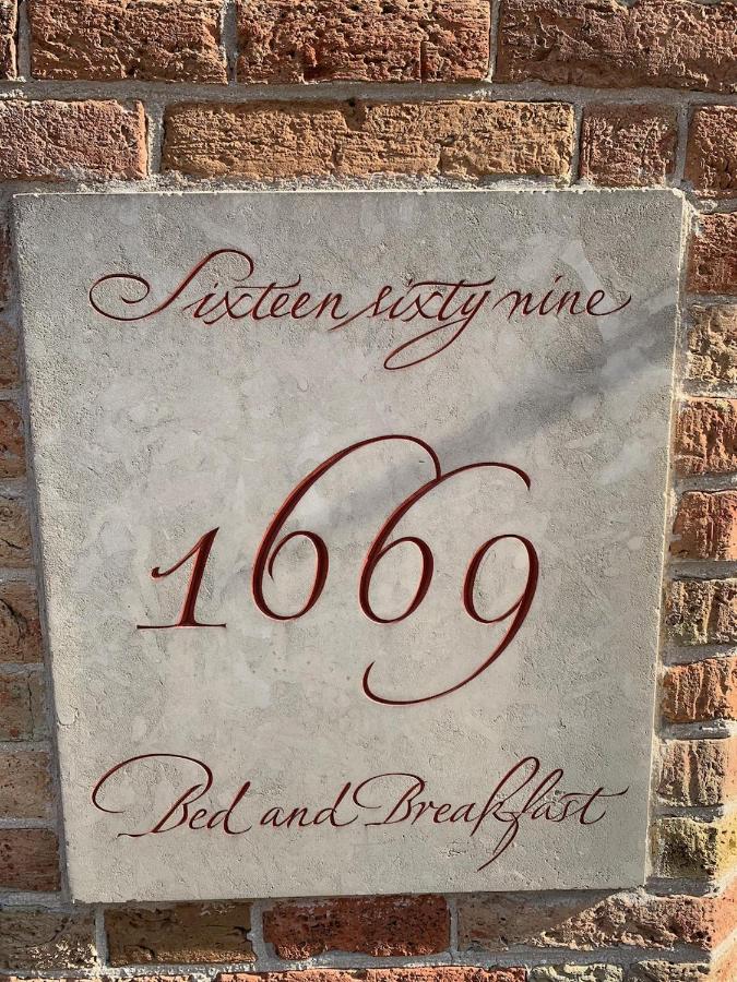 B&B 1669 photo