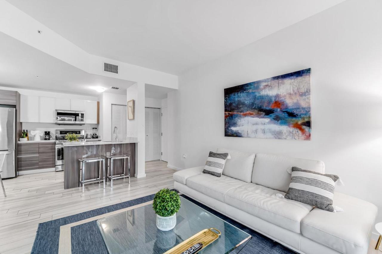 Lovely Unit Mins from Wynwood with Free Parking - 5