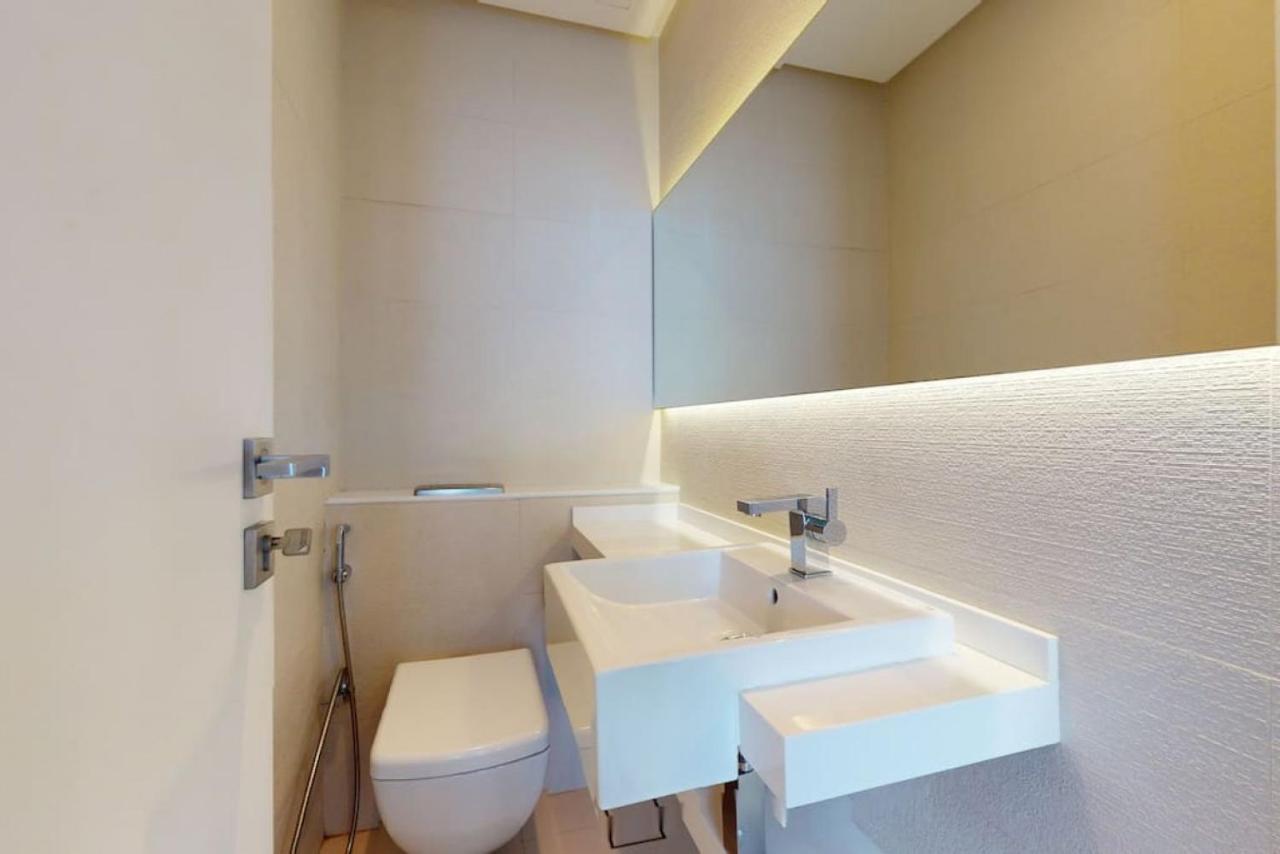 Vacationer Holiday Homes I Chic One Bedroom I West Avenue - 3