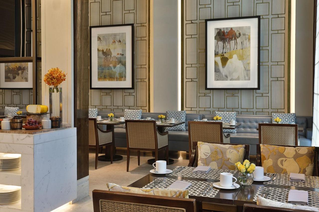 The Ritz-Carlton, Dubai photo
