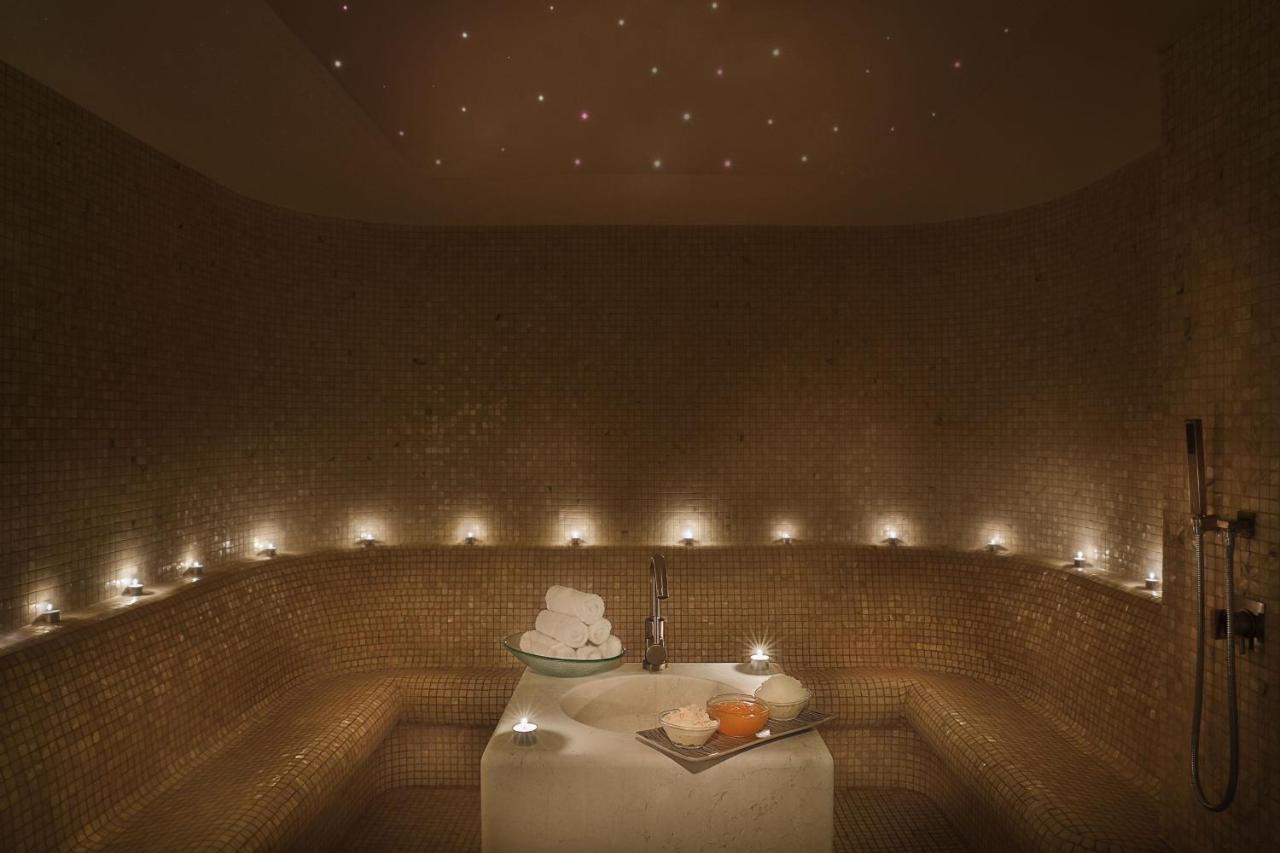 The Ritz-Carlton, Dubai photo