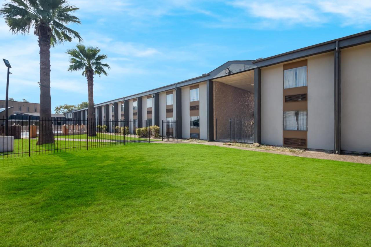 Scottish Inns Austin North - 2