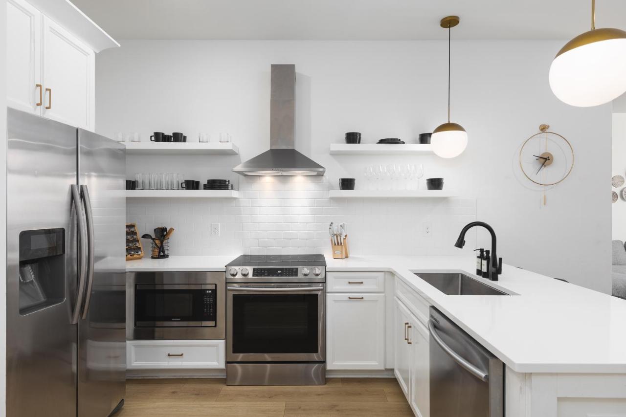 Condo Near Downtown Broadway & Stadium with Free Parking - 2