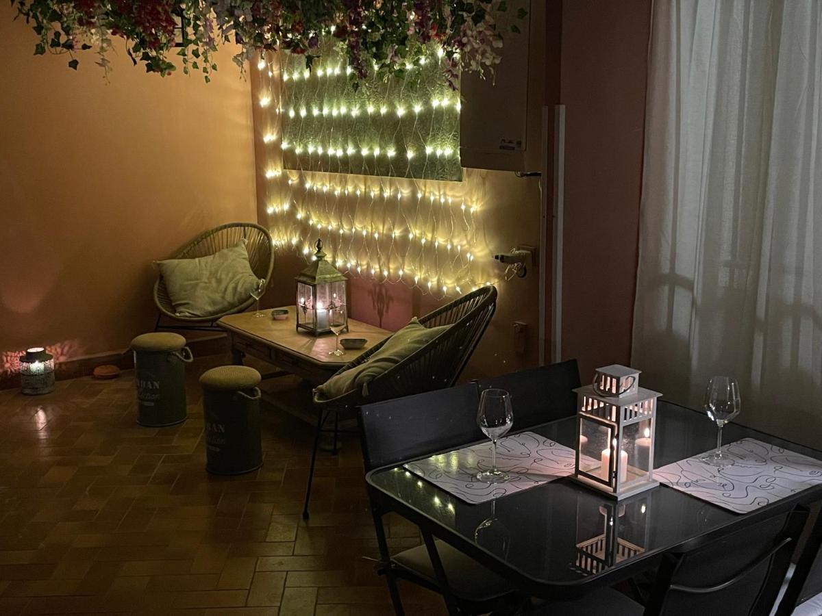 Blue vatican house Rome - 4