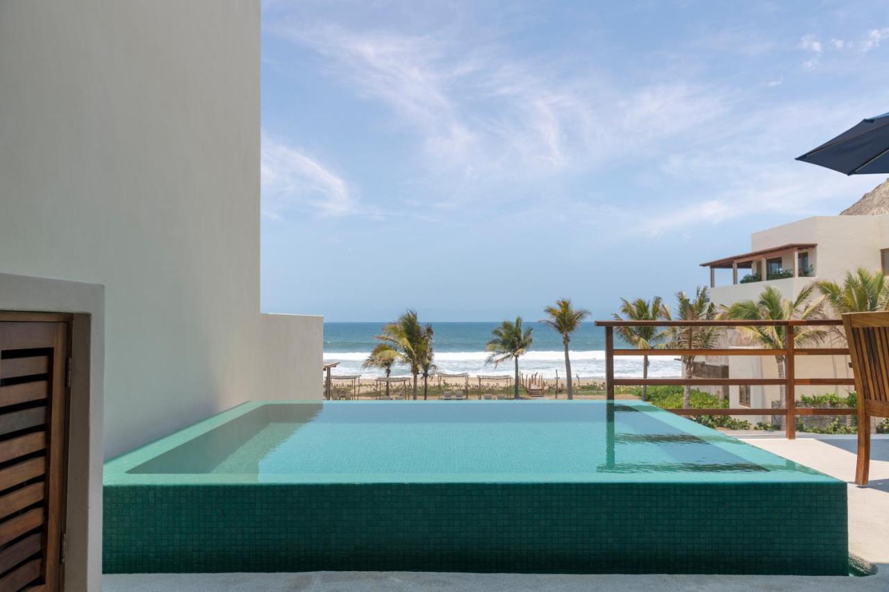 Marea Beachfront Villas photo
