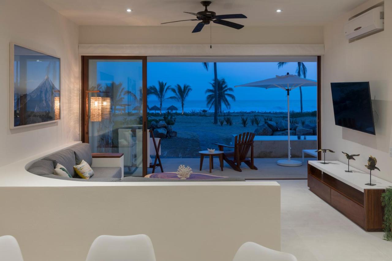 Marea Beachfront Villas photo