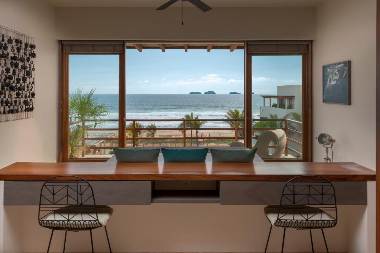 Marea Beachfront Villas photo