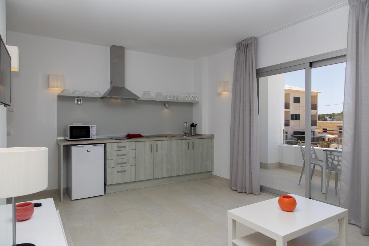 Apartaments Proa Es Pujols (Only Adults) , Es Pujols ...