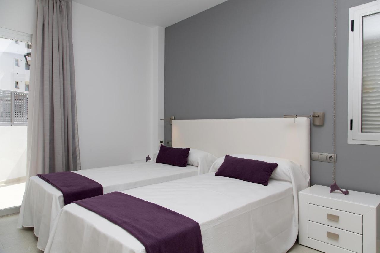 Apartaments Proa Es Pujols (Only Adults) , Es Pujols ...