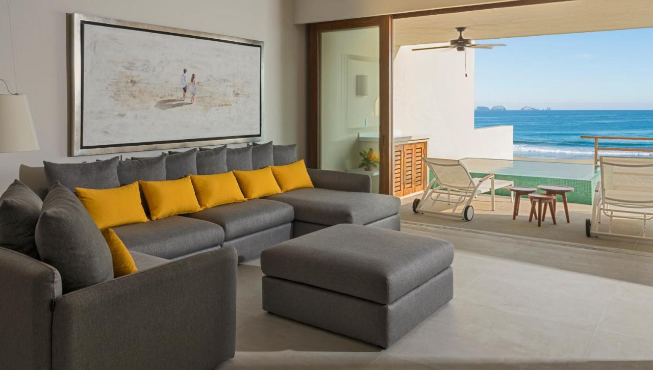 Marea Beachfront Villas photo