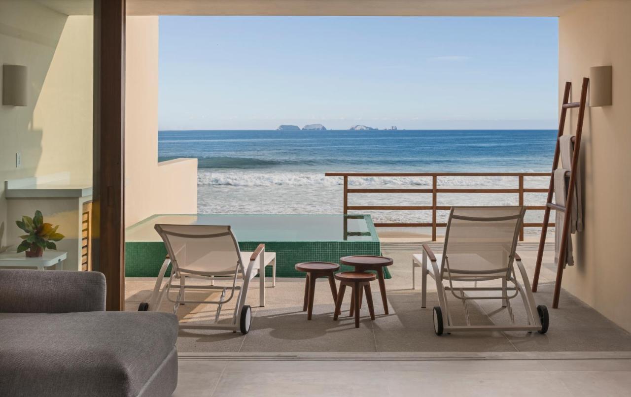 Marea Beachfront Villas photo
