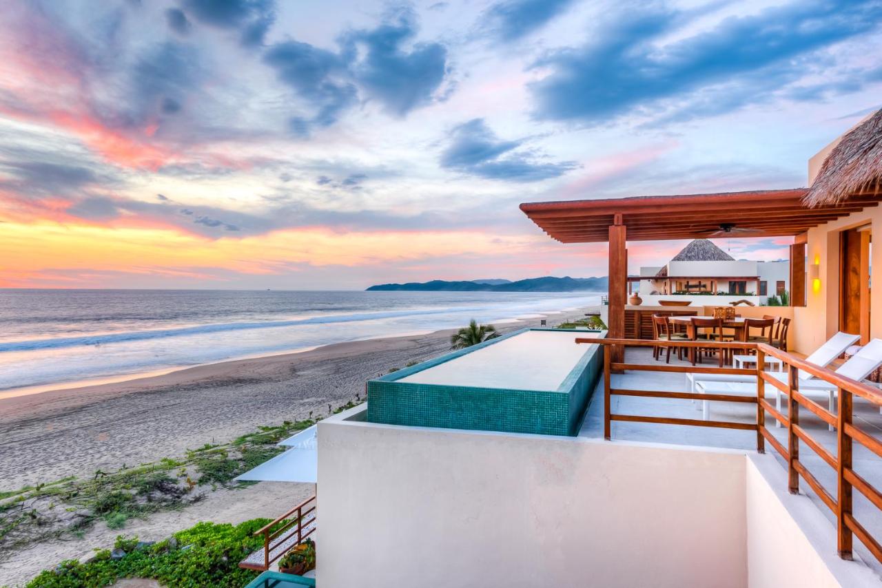 Marea Beachfront Villas photo