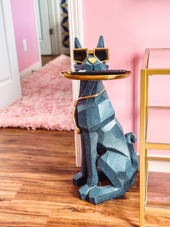 Dolly's Art Deco - Luxe Stay Near Broadway - 2