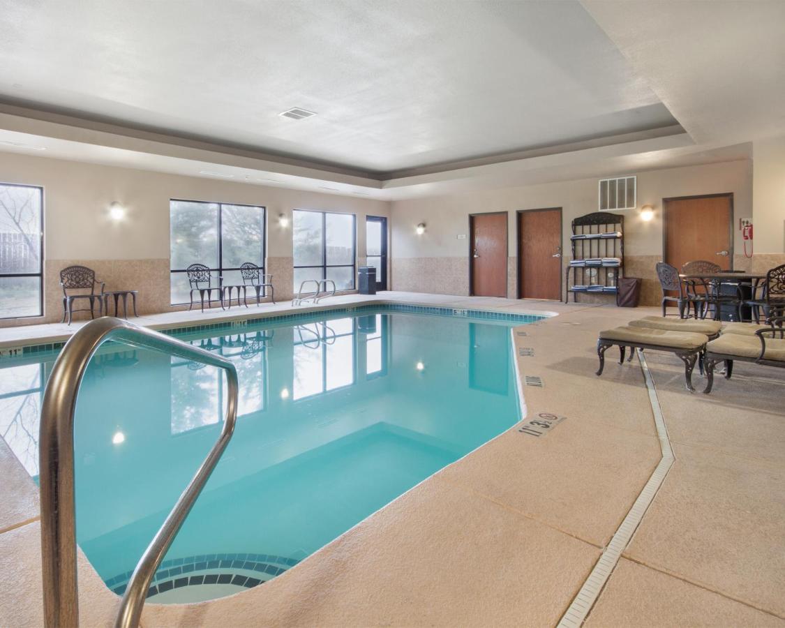 Heated swimming pool: MainStay Suites Hobbs