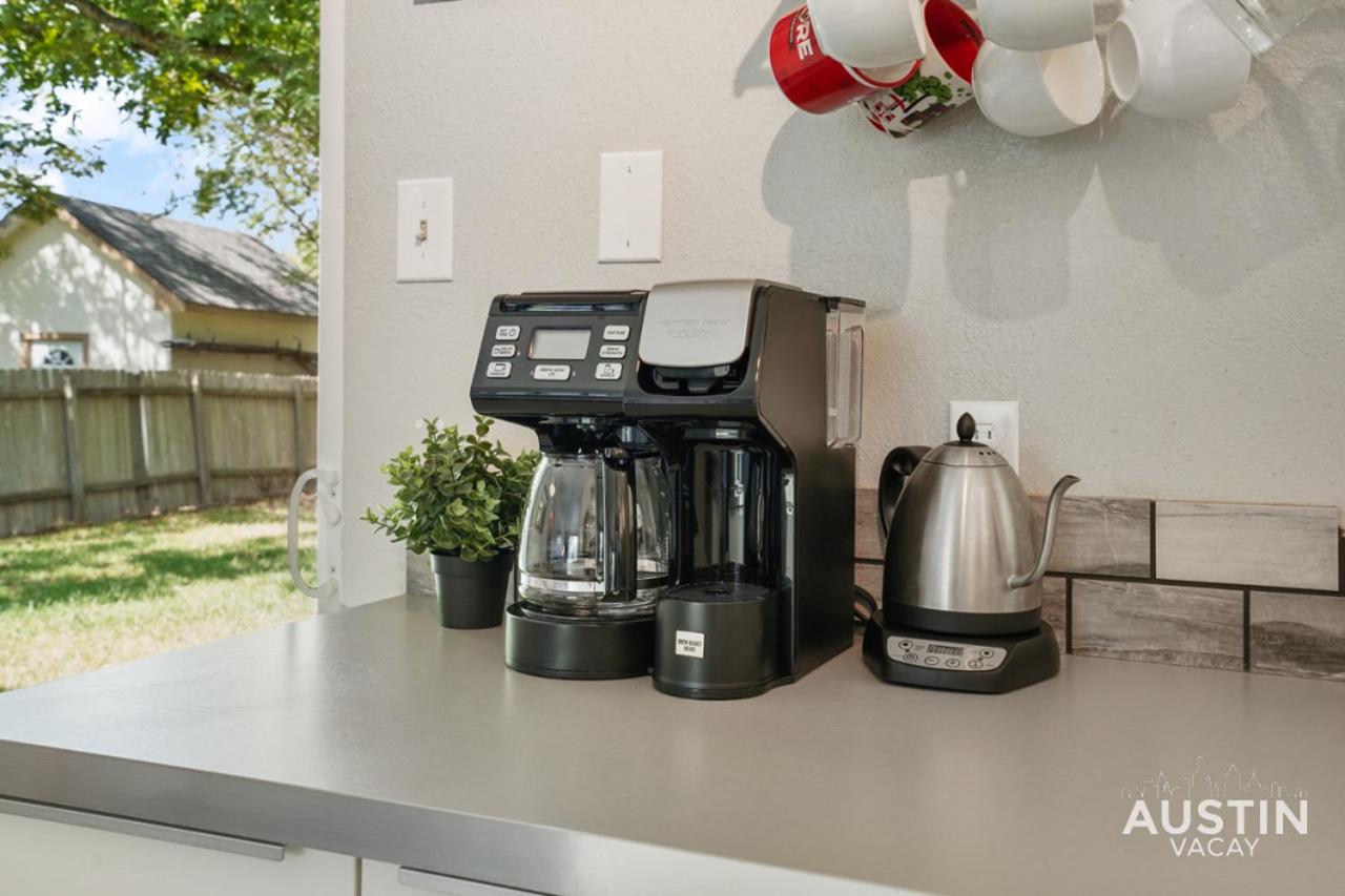 12 Min to Airport Spacious Backyard and Fire Pit - 4