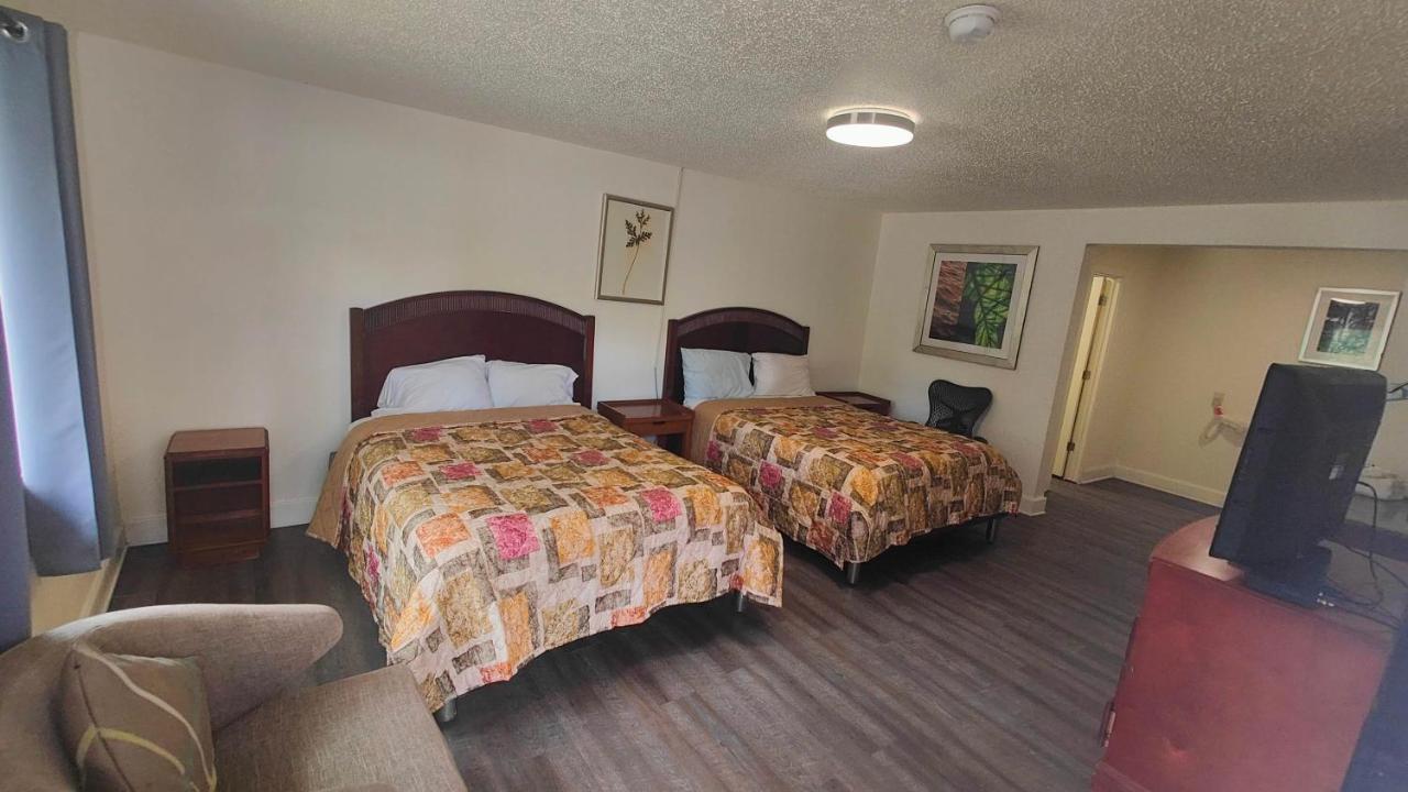 Mount Airy Motel — photo 14