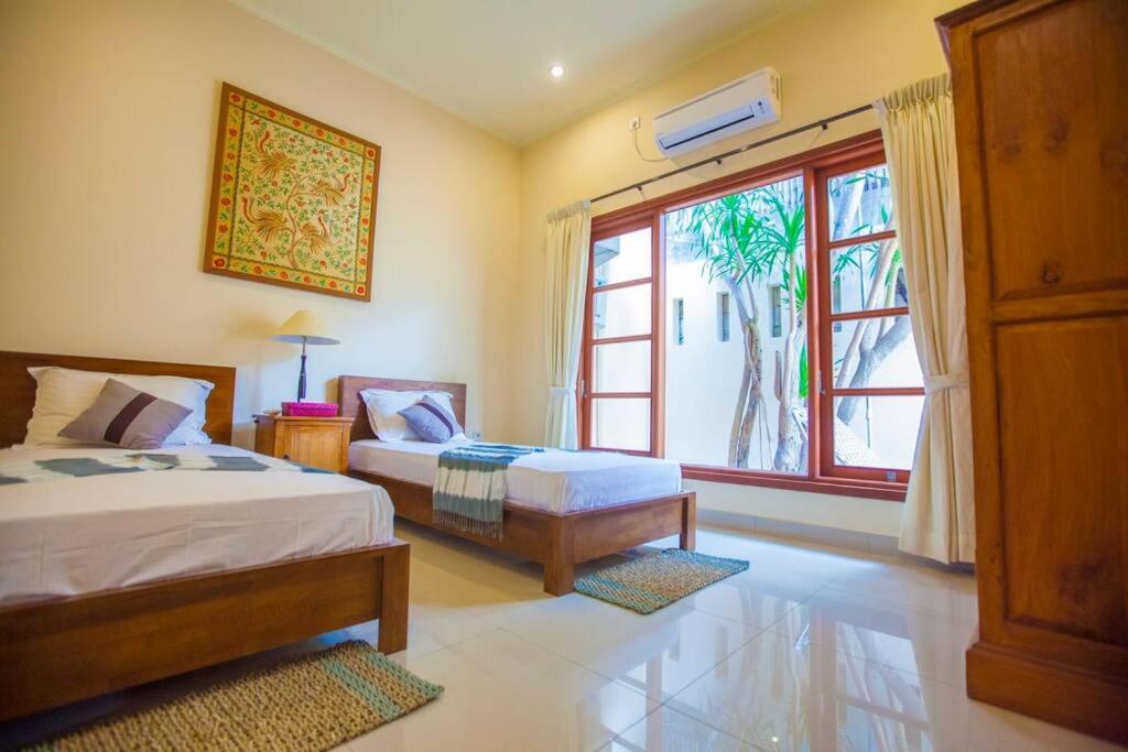 Vibrant Getaway in Seminyak: Villa Buyaya - 2