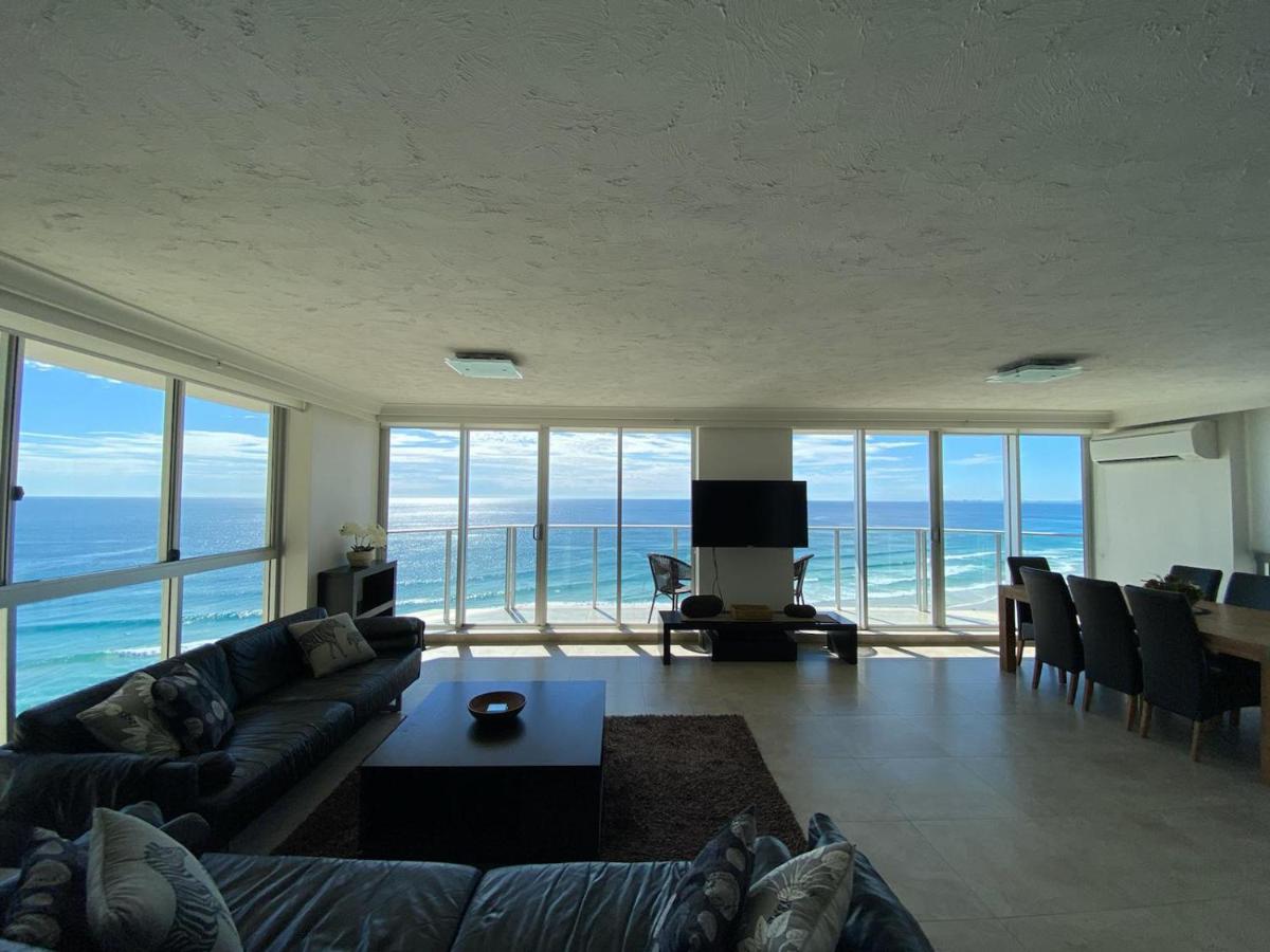 Hi Surf Beachfront Resort Apartments photo